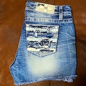 Miss Me Shorts Sz 29